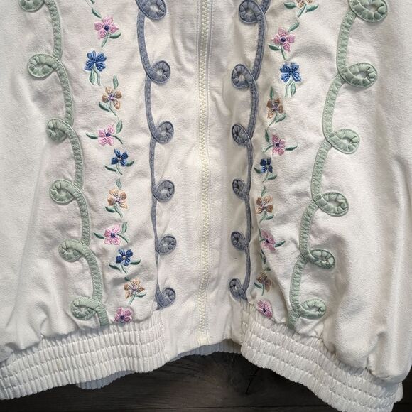 Alfred Dunner Floral Embroidered Cotton Windbreaker Jacket Women's Plus Size 16 - Picture 2 of 15